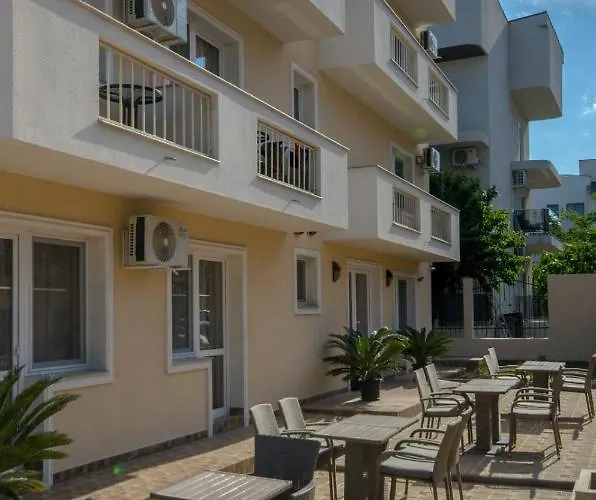 Pensiunea Sasha Casa de hóspedes 3*